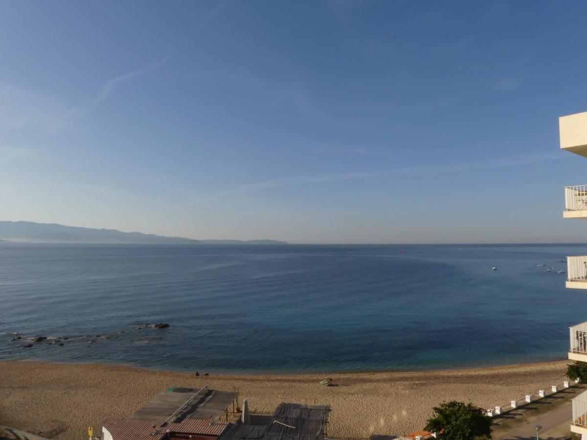 Magnifique F3 Les Pieds Dans L'Eau. Apartment Ajaccio  Bagian luar foto